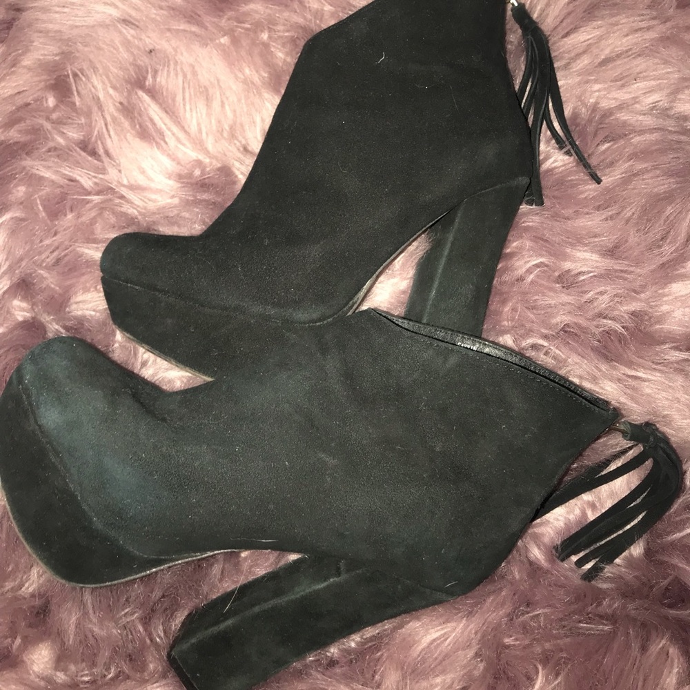 Steve Madden ankle booties